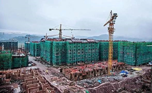 蓝达建筑技术咨询：分包单位施工质量差异大、现场管理有漏洞，总包单位如何解决？